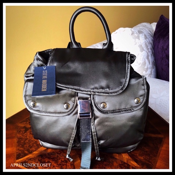 STEVE MADDEN LUXE MINI BACKPACK BUCKET BAG - Picture 4 of 8